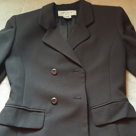 Beautiful, classic brown Jones New York Jacket - Picture 4 of 5